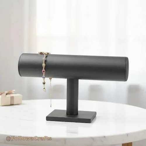 PU leather bracelet T-bar stand with bracelets
