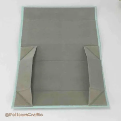Magnetic fold-flat eyewear case with microfiber lining