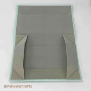 Magnetic fold-flat eyewear case with microfiber lining