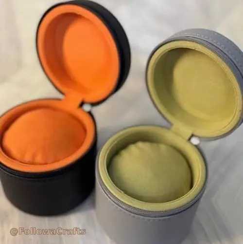 Cube and cylinder single watch cases in PU leather with zipper