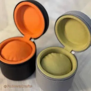 Cube and cylinder single watch cases in PU leather with zipper